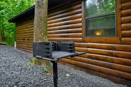 Bear Naked Cabin | Romantic Broken Bow Cabin with Hot Tub, Fire Pit & Pets - Image 3