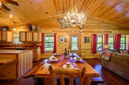 Lost By The Pond Cabin | Hochatown Cabin with Fishing Pond, Hot Tub & Pets - Image 5