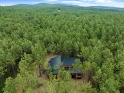 Pino Vista Lodge- Outdoor Family Fun with Zipeline! - Image 3