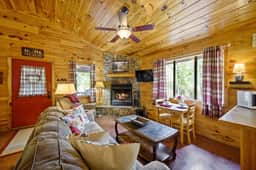 Rosie’s Retreat | Romantic Broken Bow Cabin with Hot Tub, Fireplace & Pets - Image 2