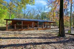Whispering Trails Lodge | Secluded Pet-Friendly Broken Bow Cabin | Sleeps 9 | Forest Trails Near Lake, Beavers Bend & Hochatown - Image 4