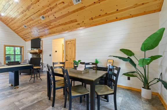 Hochatown Cabin with Hot Tub, Fire Pit & Pets | Between The Pines Broken Bow - Image 3