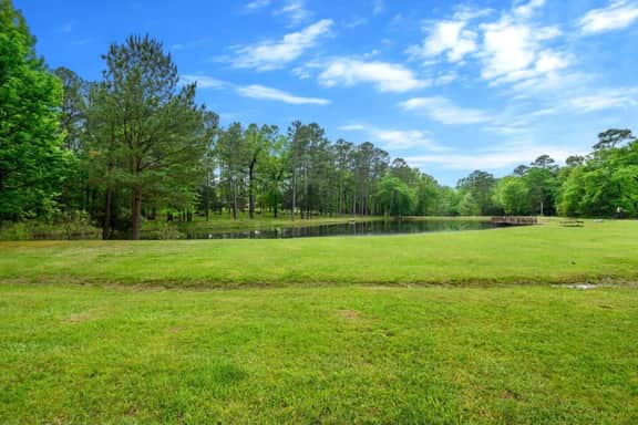 Lost By The Pond Cabin | Hochatown Cabin with Fishing Pond, Hot Tub & Pets - Image 2