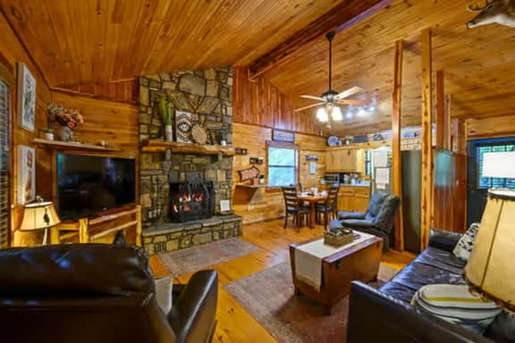 Red Fox Den Cabin | Pet-Friendly Broken Bow Cabin with Hot Tub, Fire Pit, Creek & Covered Deck - Image 4
