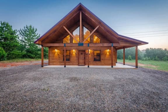 Chapparal Lodge | Secluded Broken Bow Cabin with Hot Tub, Fire Pit & Pets - Image 1