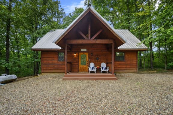 Knockin’ Boots Cabin | Private Hot Tub + Fire Pit | Secluded Broken Bow - Image 1