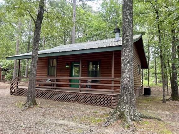 Lost On The Farm Cabin | Hochatown Cabin with Hot Tub, Fireplace & Pets - Image 1