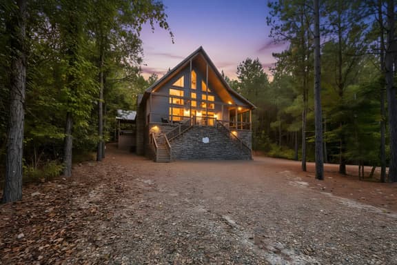 Whispering Wooded Loft | Broken Bow Cabin with Hot Tub, Fire Pit & Pets - Image 1